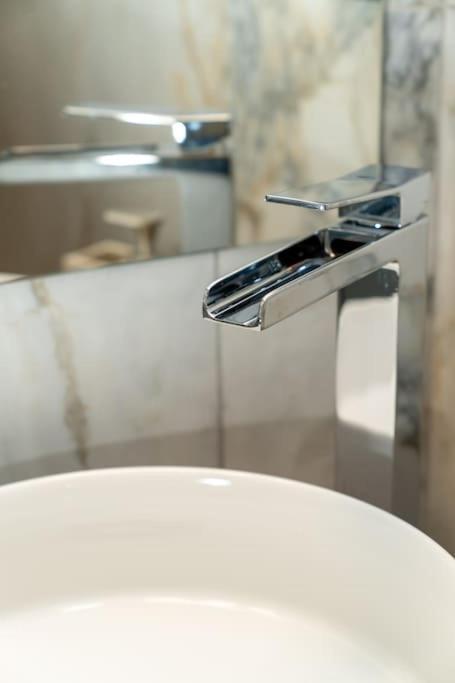 אתונה Dema Luxury Suites - Perikleous E6 מראה חיצוני תמונה
