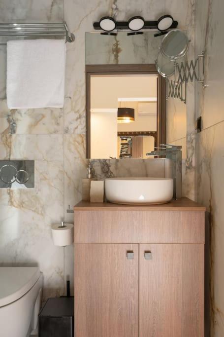 אתונה Dema Luxury Suites - Perikleous E6 מראה חיצוני תמונה